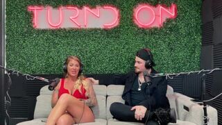 Curvy Milf Big Tits Miss L Dames Step Mom Fucks A Fan On Podcast - porn video