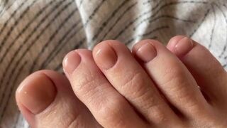 Toes with beige pedicure - porn video