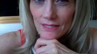 Fucking My Amateur Mature Neighbor - porn video