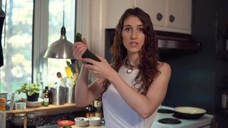 What Piper Blush does with a zucchini - porn video